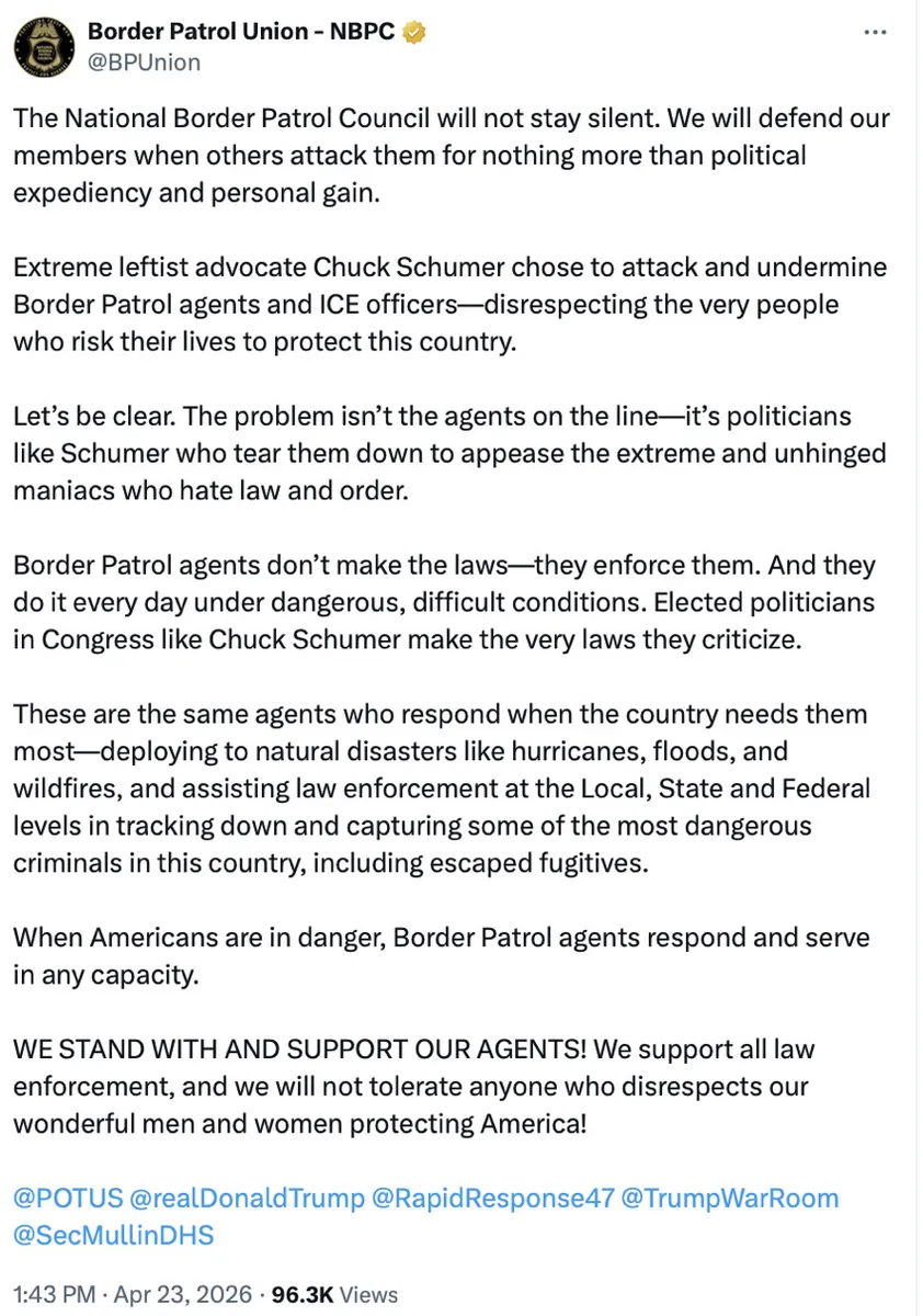 Chuck Schumer debería dimitir por esto.