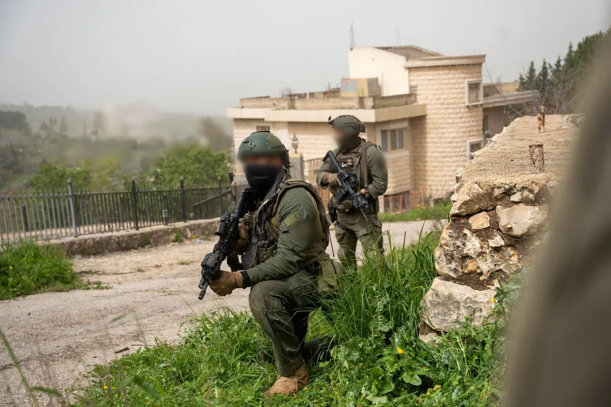 حزب الله: العثور على أسلحة للحزب في منزل مدني مع تقدم إسرائيل في هجومها