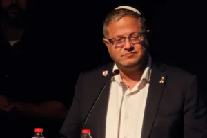 Netanyahu Battles Court Over Attempt to Unseat Ben-Gvir