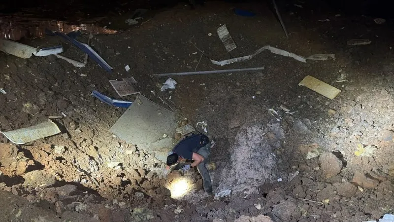 الشرطة وحرس الحدود يؤمنان أسلحة في منطقة شارون