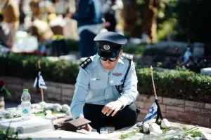 Remembering front lines for daily lives 💙