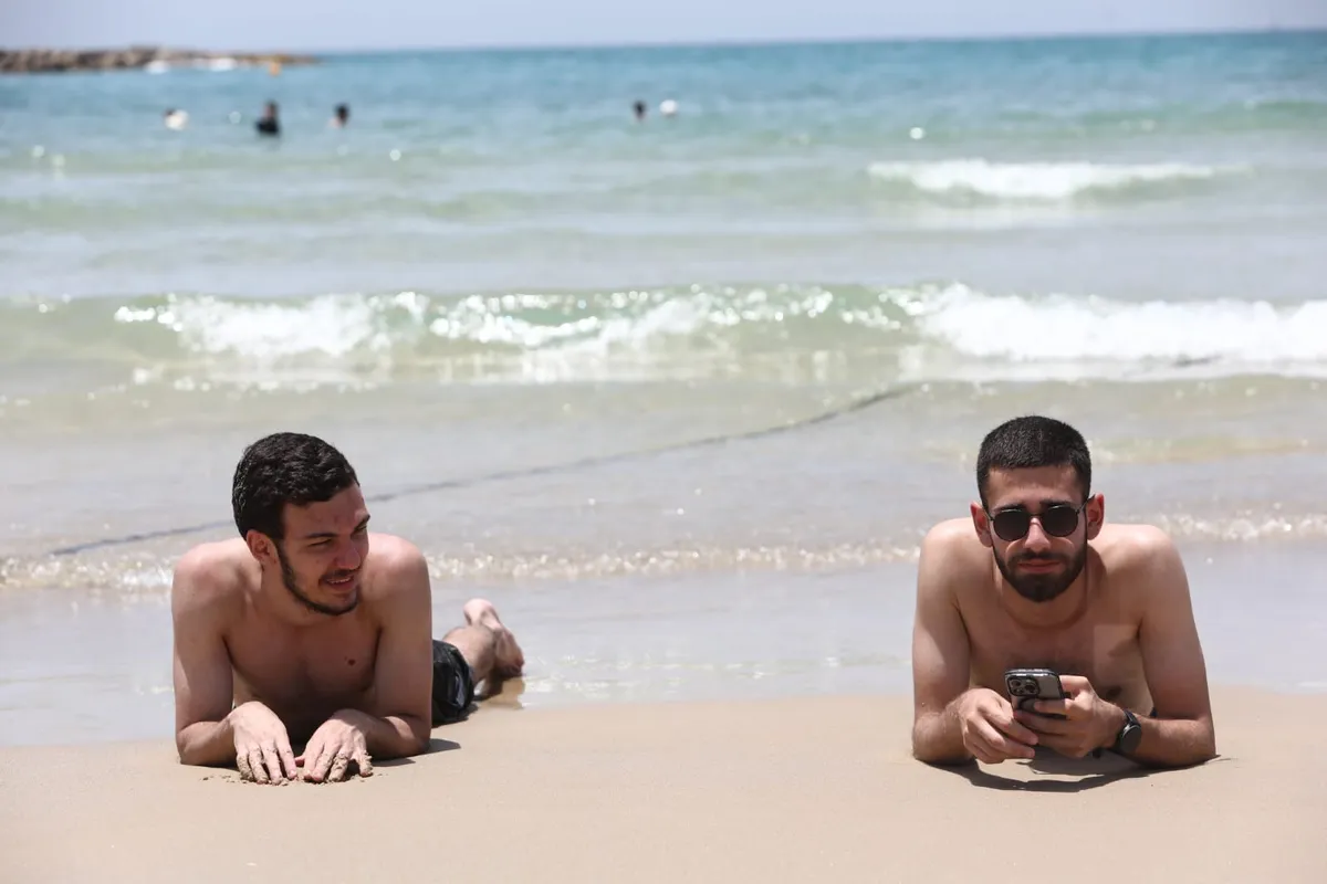 वैज्ञानिकों ने ऐसे आणविक स्विच की पहचान की जो आक्रामक त्वचा कैंसर की भविष्यवाणी कर सकता है