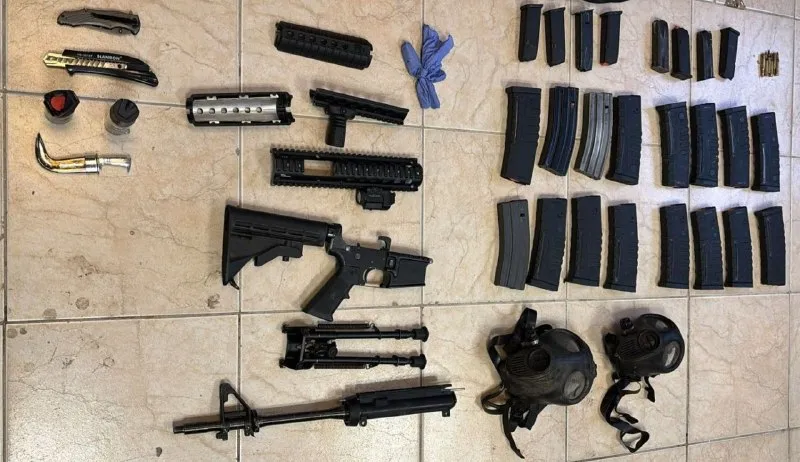 Shortly after hearing gunfire from the village: IDF forces apprehended suspects and confiscated weapons in the village of Al-Ram in the Binyamin Brigade. During the night (Sh.), forces from the 7114 Reserve Battalion,