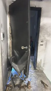 The Central Unit of the Tel Aviv District solved an explosive device detonation incident in a residential building in Ramat Gan. At the conclusion of the investigation, a statement of intent to indict was filed against the two suspects in February.