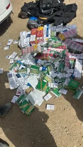 A large smuggling operation of cigarettes and tobacco products from Jordan via the Allenby Bridge was thwarted. Police officers from the Jordan Valley station in the Judea and Samaria district arrested twenty suspects in the village of Auja.