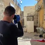 Haifa police officers opened an investigation upon receiving a report of a woman’s body (in her 50s) found in an apartment on Arlozorov Street in the city. Three suspects (Haifa) were arrested by forces that arrived at the scene.