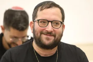 Netanyahu Associate Yonatan Urich to Be Indicted Over Document Leak