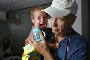 Parents, Not Sirens, Drive Childrens Stress Levels During War, Researchers Say
