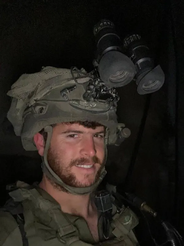 Toute la nation d&rsquo;Israël s&rsquo;incline devant la chute du capitaine Ma&rsquo;oz Israel Rekanti, que sa mémoire soit bénie, commandant de compagnie dans le 12e Bataillon de Golani.