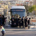 Police operate against Beit Shemesh rioters, disrupt order