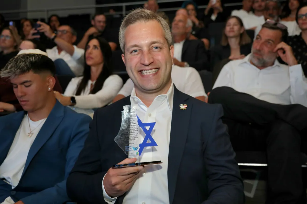 Les vrais héros d&rsquo;Israël honorés pour leur leadership civique et leur volontariat en temps de guerre