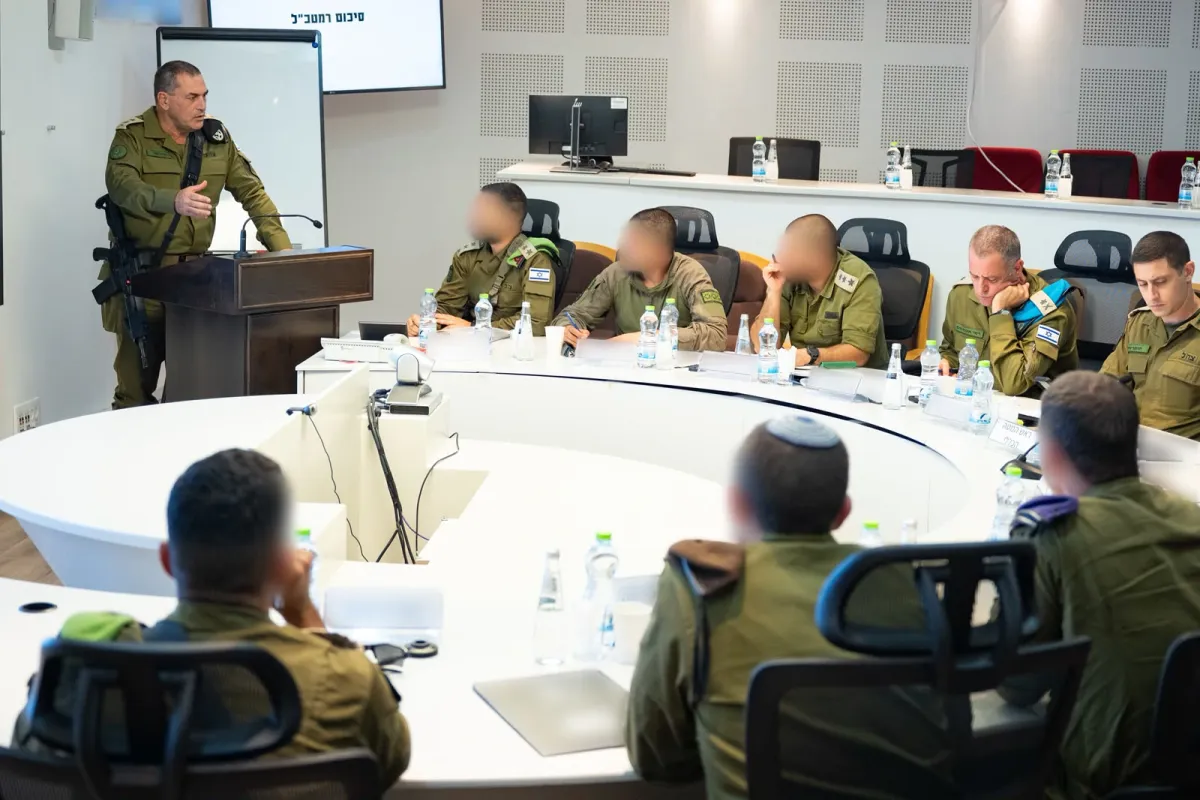 militar: Además de la lucha contra el terror, seguimos de cerca los acontecimientos en Irán y mantenemos la vigilancia.