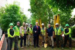 Planting beautiful Maple and Oak Trees at the White House!