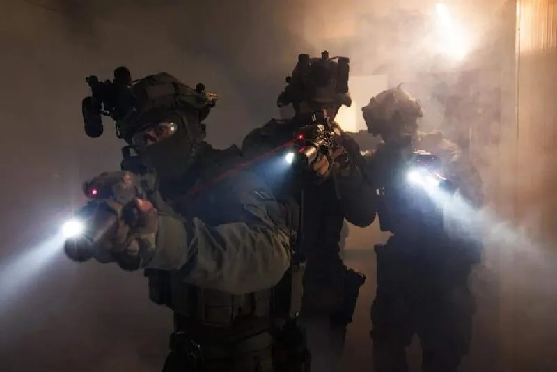 Durante la noche, combatientes de Yamam operaron en Nablús, guiados por el Shin Bet, para arrestar a un individuo buscado bajo sospecha de implicación en actividades terroristas.