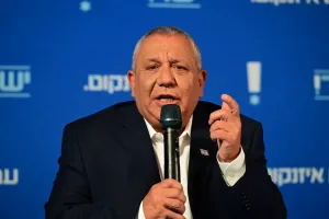 Eisenkot Slams Netanyahu Over Reported Secret Hamas Channel During 2014 War