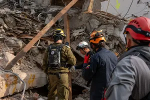 Home Front Command forces are operating at the destruction sites in Cali, Colombia.