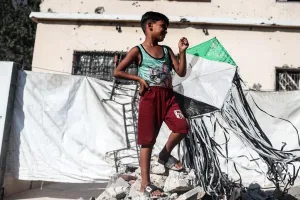 Katz Warns Israel Will Respond Forcefully to Further Gaza Kite, Balloon Launches