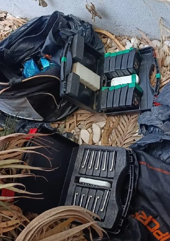 Pulisya ng Israel: 20 aparato para sa pagpapasabog ng mga pampasabog, natagpuan sa Afula; apat na suspek, inaresto. Noong Setyembre 26, 2017, sa isang operasyon ng mga pulis sa Northern District at mga tauhan ng Border Police sa Afula,