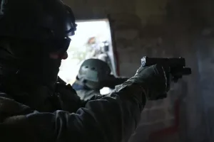 During the night, Yamam fighters operated under the direction of the Shin Bet and in cooperation with the IDF in an extensive operation to thwart the infrastructure of the Hamas terrorist organization in the village of Aqaba.