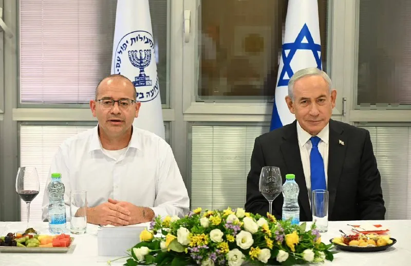Hier, j&rsquo;ai visité le siège du Mossad et rencontré les personnes qui travaillent jour et nuit, loin des projecteurs, pour la sécurité d&rsquo;Israël. Dans la parasha de cette semaine – Nitzavim-Vayelech – nous avons tous lu : « Soyez forts ».
