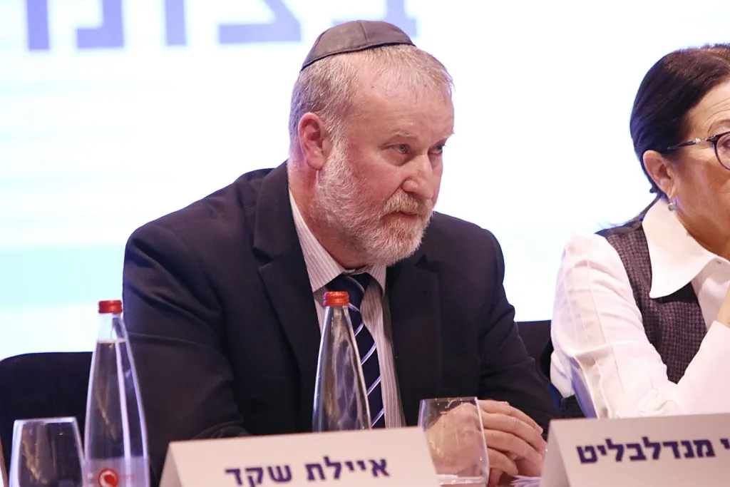 Former Attorney General Says He Blocked Probe Into Police Tactics in Netanyahu Case