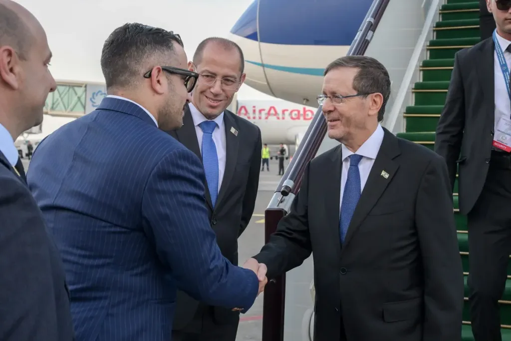 Herzog Arrives in Baku for CICA Summit, Talks With Aliyev